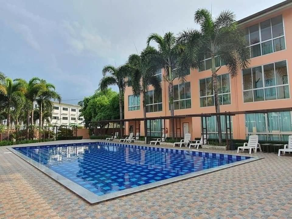 The Victory Hotel Ban Muang Daeng ภายนอก รูปภาพ