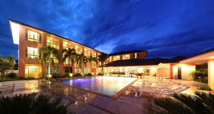 The Victory Hotel Ban Muang Daeng ภายนอก รูปภาพ